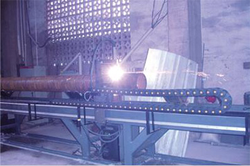 4001老百汇网站CNCG系列轻型数控相贯线切割机