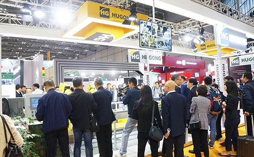 第二届进博会4001老百汇网站意大利CEA展位人气爆棚